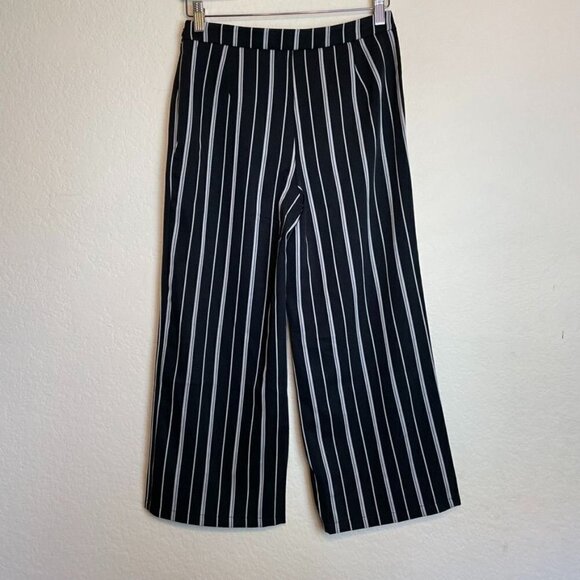 Ivy & Main Stripped Wide Leg Pants - Picture 5 of 6